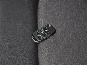 2015款1.6L 手动舒适版 车钥匙