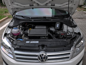 2015款1.6L 手动舒适版 发动机