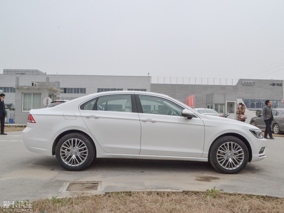 2015����� 330TSI DSG���m��