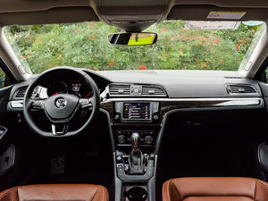 2015330TSI DSGA п؅^