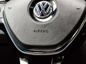 2015330TSI DSGA п؅^