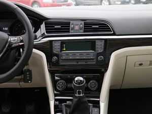 2015款280TSI MT舒适型 中控区