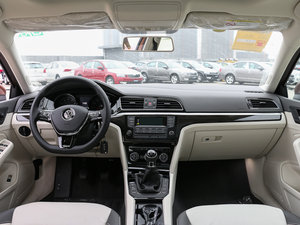 2015款280TSI MT舒适型 中控区