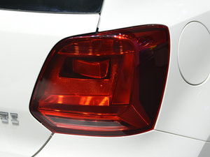 20151.4TSI DSG (x)(ji)^