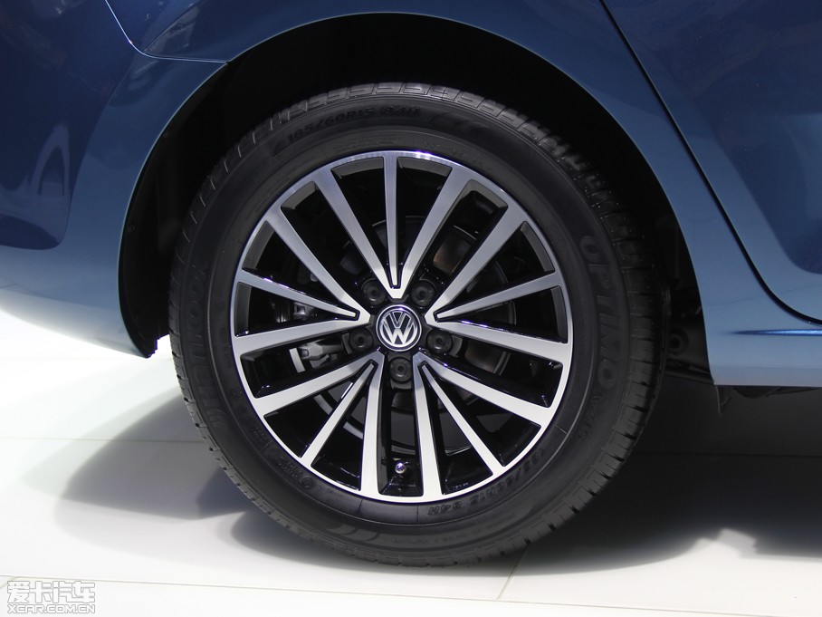 2015ɣ{Ƽ{ 230TSI DSGA