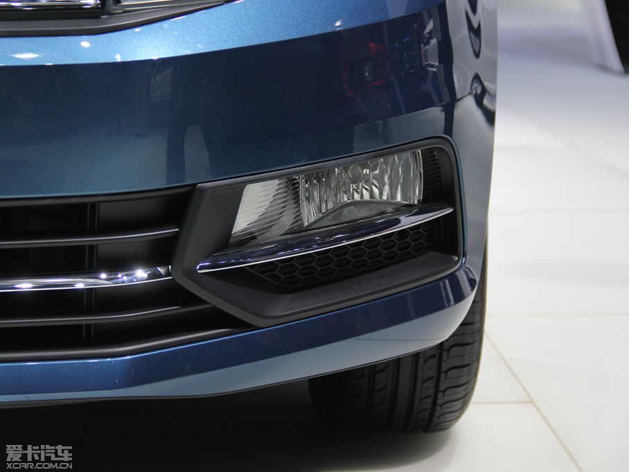 2015ɣ{Ƽ{ 230TSI DSGA