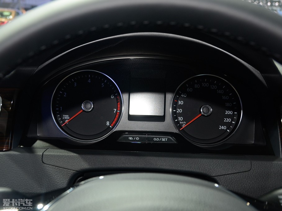 2015ɣ{Ƽ{ 230TSI DSGA