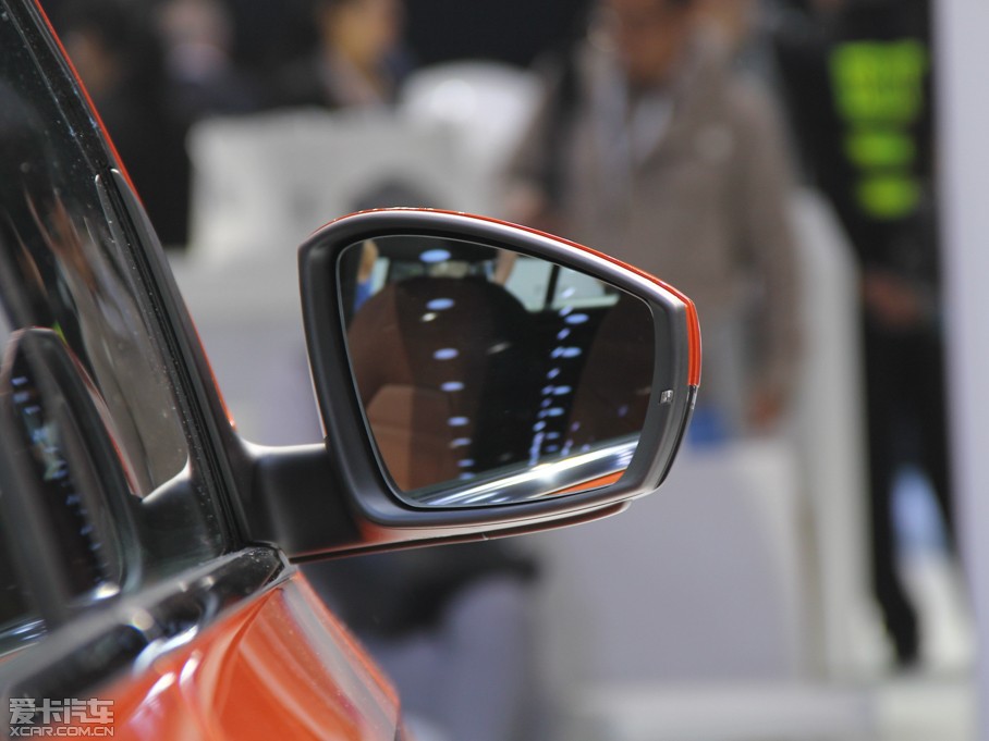 2015ɣ{Ƽ{ 230TSI DSGA