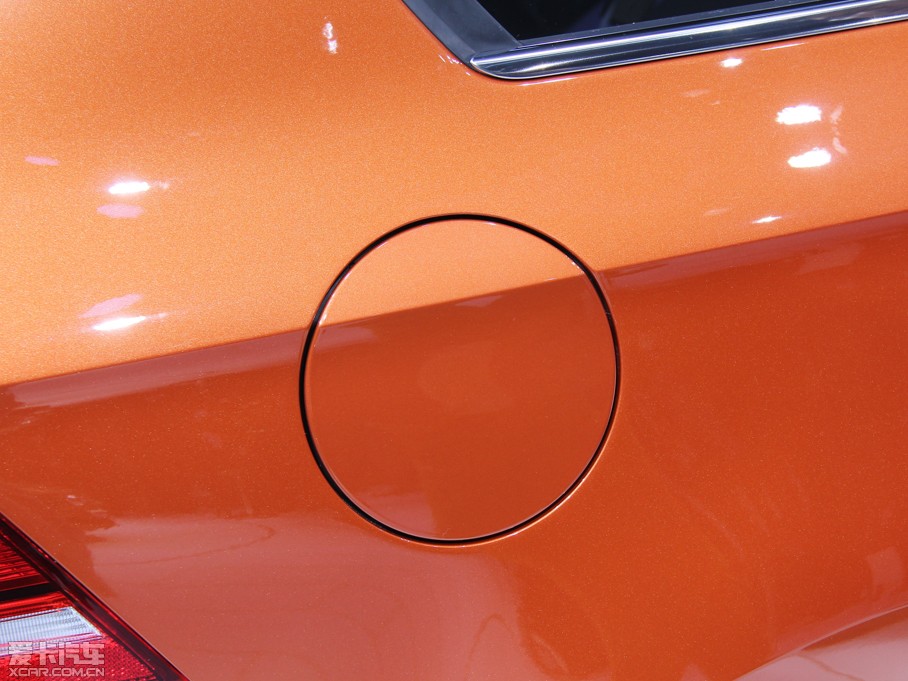 2015ɣ{Ƽ{ 230TSI DSGA