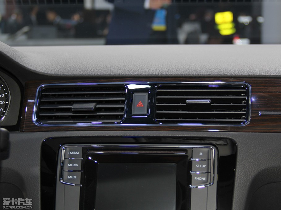 2015ɣ{Ƽ{ 230TSI DSGA