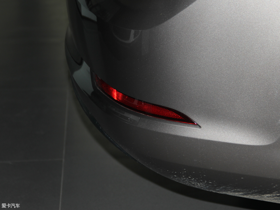 2015ɣ{Ƽ{ 1.6L ք(dng)L(fng)