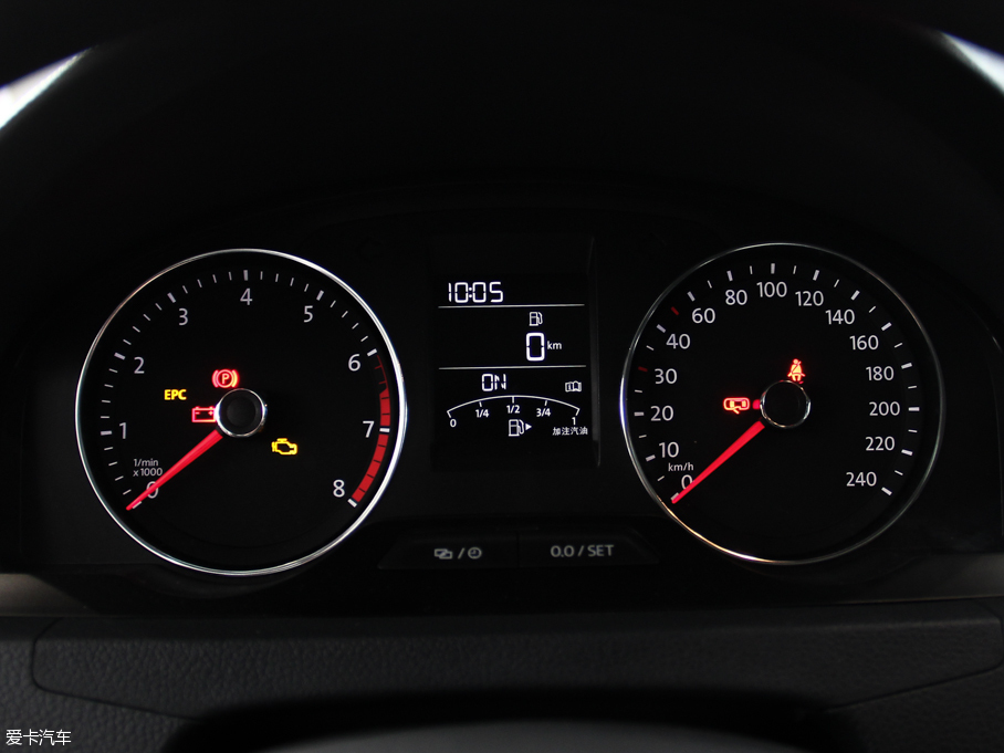 2015ɣ{Ƽ{ 1.6L ք(dng)m