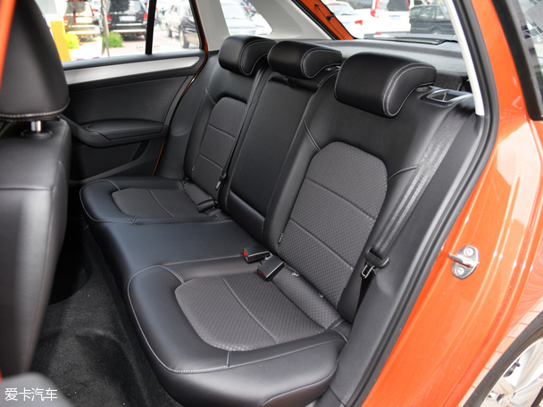 上海大眾2015款桑塔納