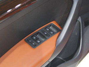 2015230TSI DSGA п؅^