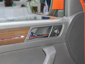 2015230TSI DSGA п؅^