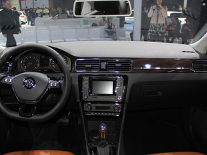 2015230TSI DSGA п؅^