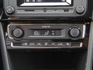 2015230TSI DSGA {(dio){(dio)(ji)