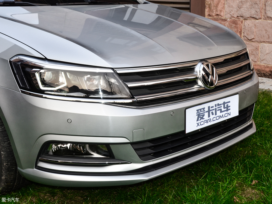 2015݃Ɏ 230TSI DSGA