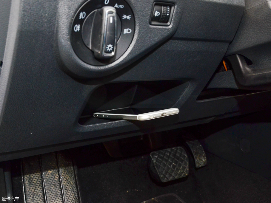 2015݃Ɏ 230TSI DSGA