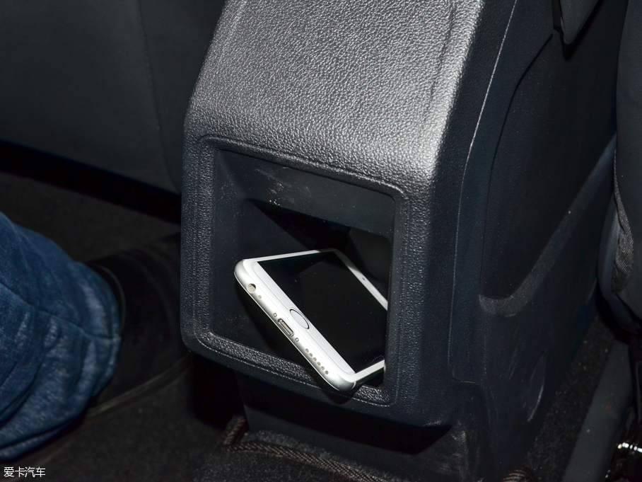 2015݃Ɏ 230TSI DSGA