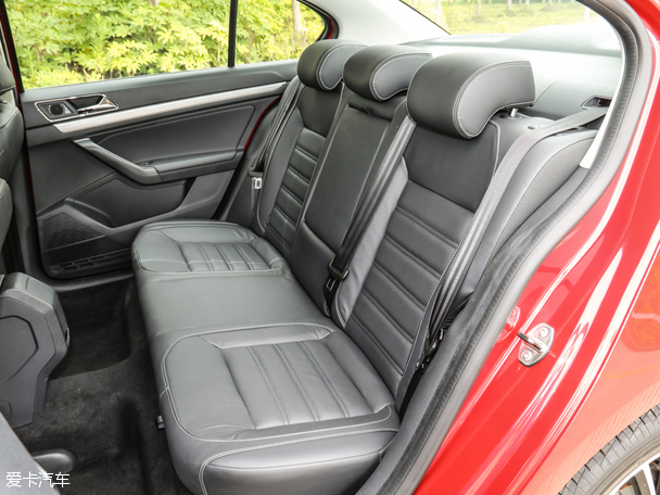 上海大眾2015款朗逸