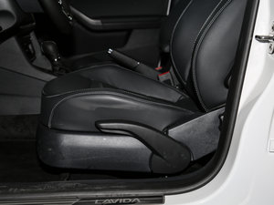 2015230TSI DSG m {{(dio)(ji)