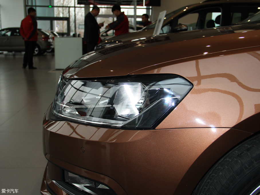 2015݃Ɏ 1.6L Ԅ(dng)m