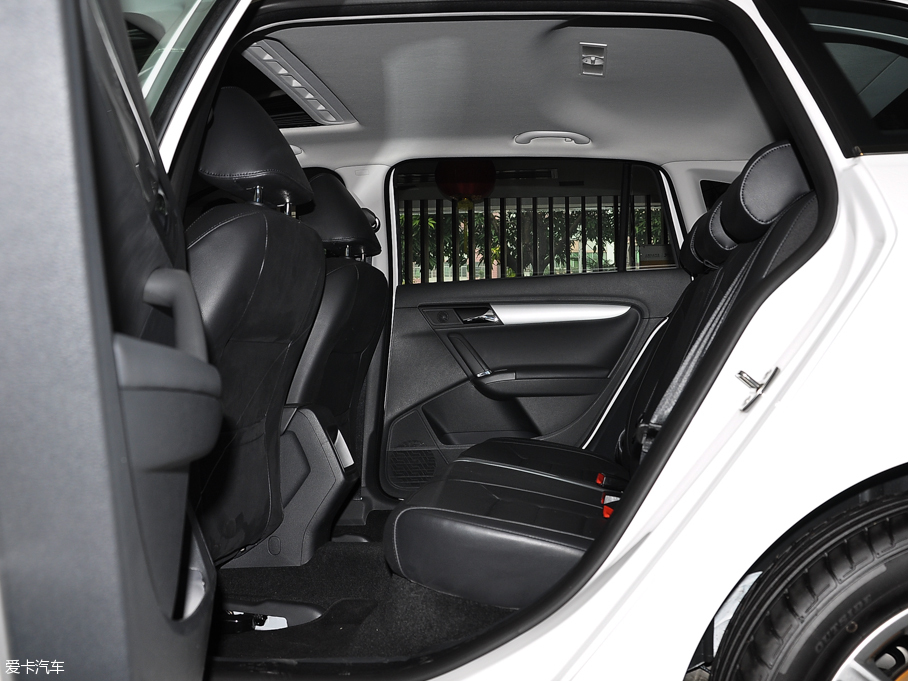 2015݃Ɏ 1.6L Ԅ(dng)m