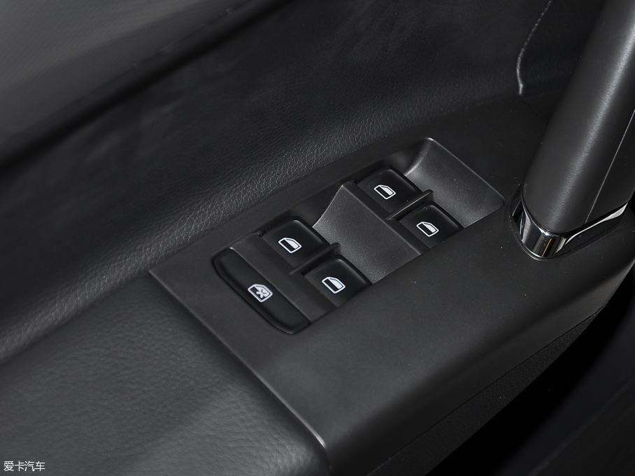 2015݃Ɏ 1.6L Ԅ(dng)m