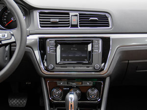 2015230TSI DSGA п؅^