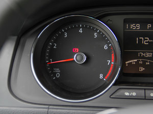 2015230TSI DSGA п؅^