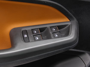 2015230TSI DSGA п؅^