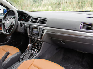 2015230TSI DSGA п؅^