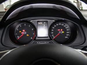 2015款1.6L 自动豪华版 仪表