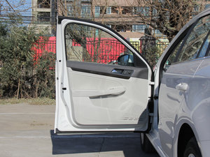 2015款1.6L 手动舒适版 驾驶位车门