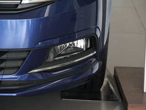 2015款230TSI DSG舒适版 前雾灯