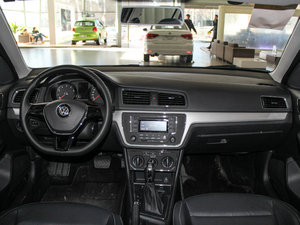 2015款230TSI DSG舒适版 内饰全景