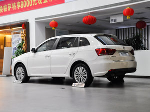 2015款1.6L 自动舒适版 左后45度