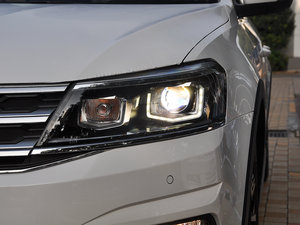 2016230TSI DSG A (x)(ji)^