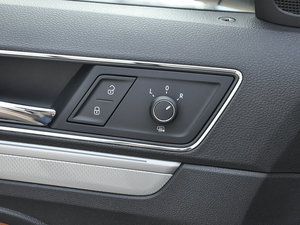 2016230TSI DSG A п؅^