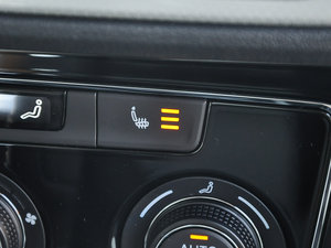 2016230TSI DSG A п؅^