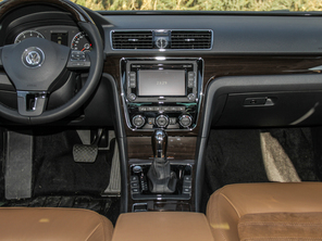 上汽大眾2015款帕薩特