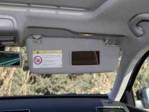 2015款2.0TSI DSG至尊版 空间座椅