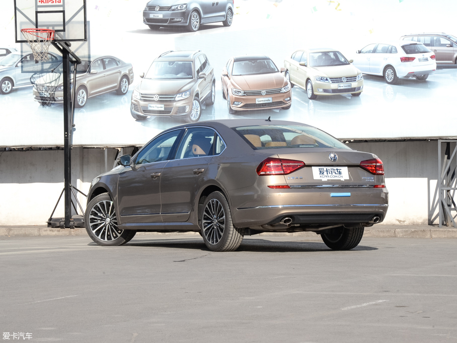 2016�����_�� 330TSI DSG�����