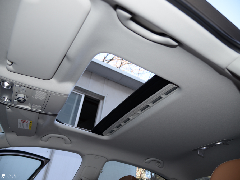 2016�����_�� 330TSI DSG�����