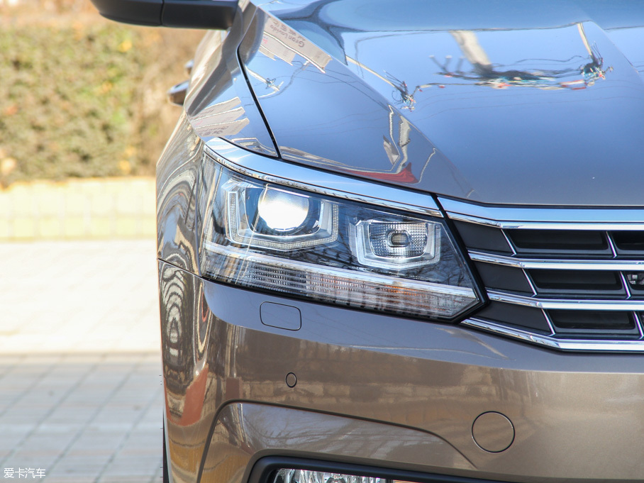 2016�����_�� 330TSI DSG�����