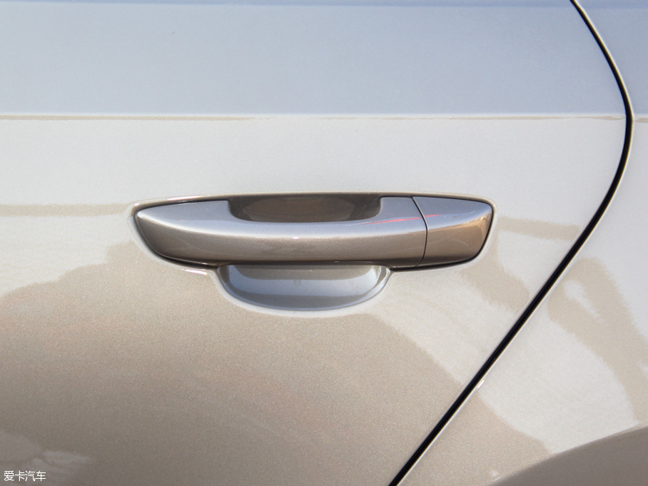 2016�����_�� 330TSI DSG�����