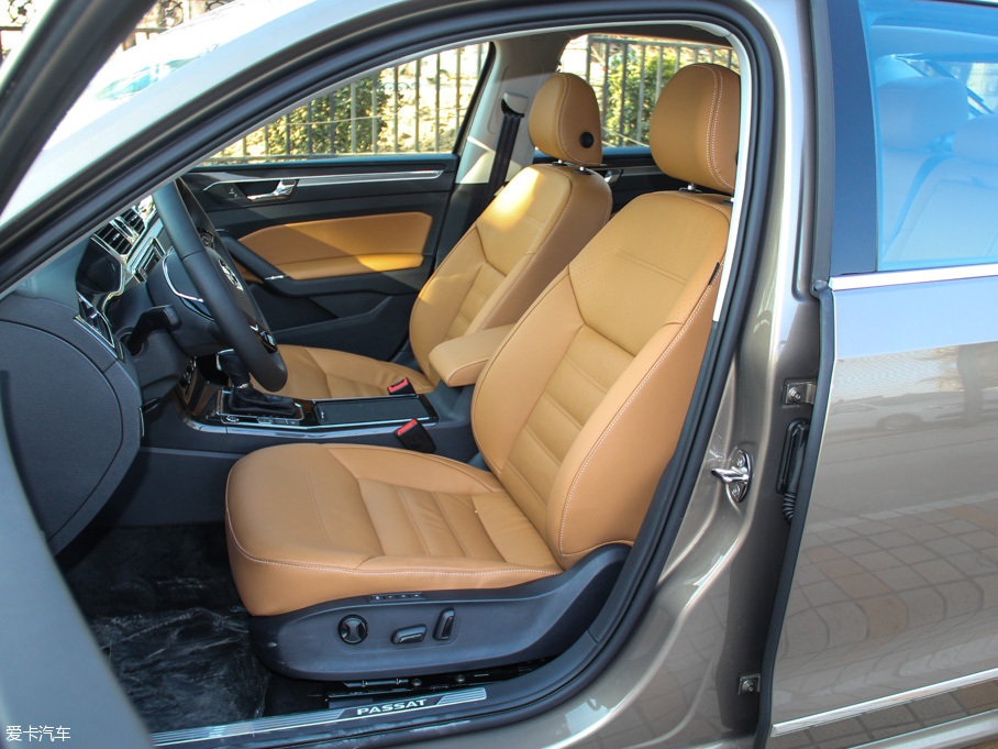 2016�����_�� 330TSI DSG�����