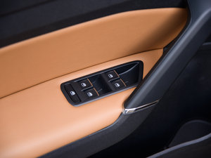 2016330TSI DSG {܇ƅ^	