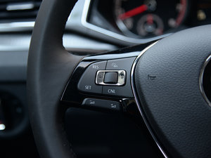 2016330TSI DSG п؅^